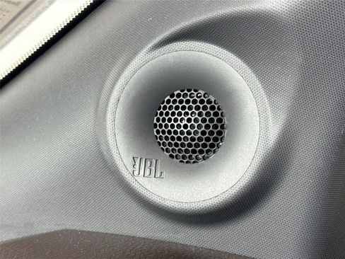 Certified 2021 Toyota Sienna Platinum image 31