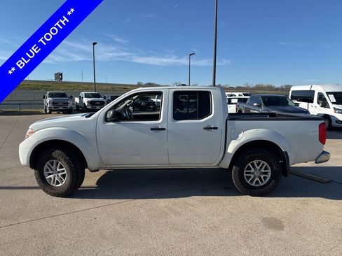 Used 2016 Nissan Frontier SV w/ SV Value Truck Package image 3