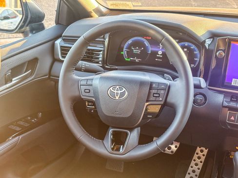 New 2026 Toyota Camry XSE FWD image 18
