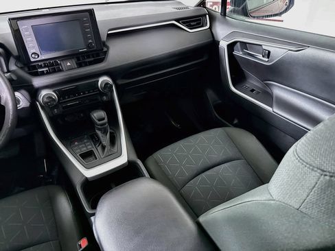 Certified 2022 Toyota RAV4 XLE AWD/4WD image 25