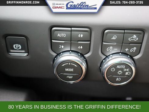 New 2026 GMC Sierra 2500 AT4 w/ AT4 Premium Plus Package AWD/4WD image 21