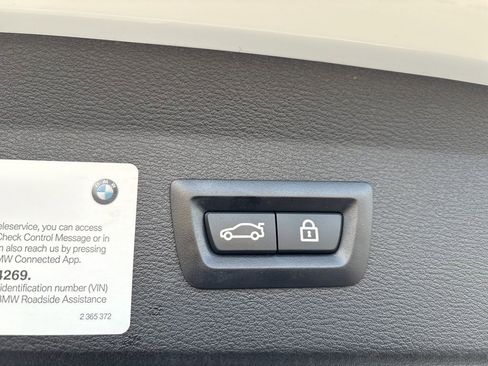 Used 2021 BMW X1 sDrive28i w/ Premium Package image 8