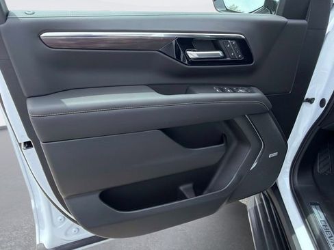 New 2026 Chevrolet Tahoe Premier AWD/4WD image 16