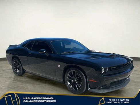Used 2021 Dodge Challenger R/T Scat Pack RWD image 10