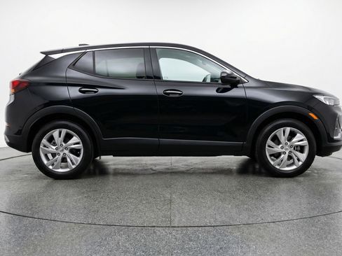 Used 2025 Buick Encore GX Preferred AWD/4WD image 11