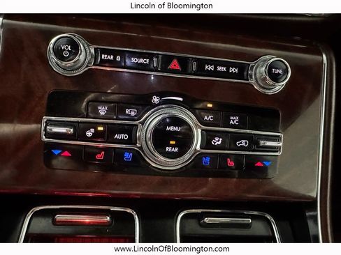 Certified 2023 Lincoln Aviator Black Label w/ Dynamic Handling Package AWD/4WD image 37