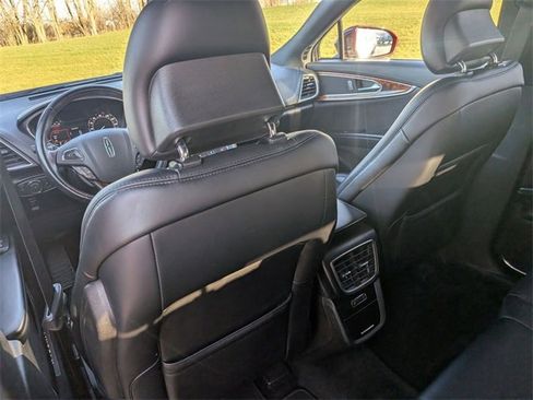 Used 2017 Lincoln MKX Select w/ Select Plus Package image 28