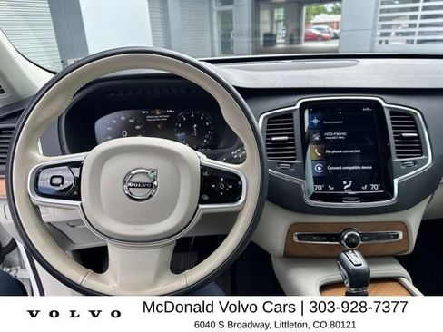 Used 2021 Volvo XC90 T6 Momentum w/ Climate Package AWD/4WD image 9