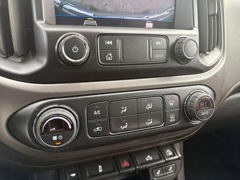 Used 2022 GMC Canyon AT4 w/ Trailering Package image 21