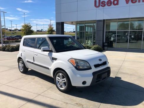 Used 2010 Kia Soul + image 7
