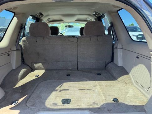Used 2004 Chevrolet TrailBlazer LS w/ LS Preferred Equipment Group AWD/4WD image 5