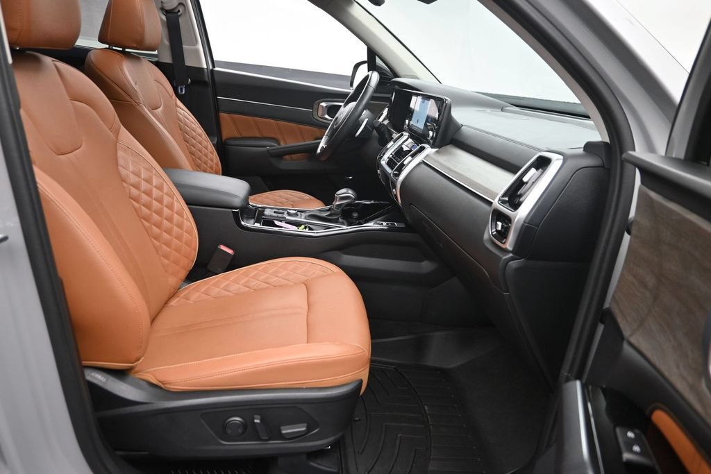 Used 2023 Kia Sorento SX Prestige AWD/4WD image 9