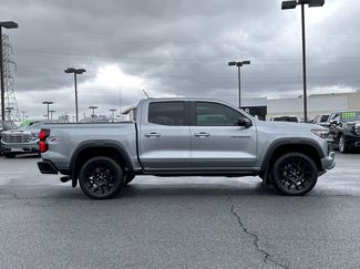 Used 2024 Chevrolet Colorado Z71 w/ LPO, Dark Essentials Package video 3