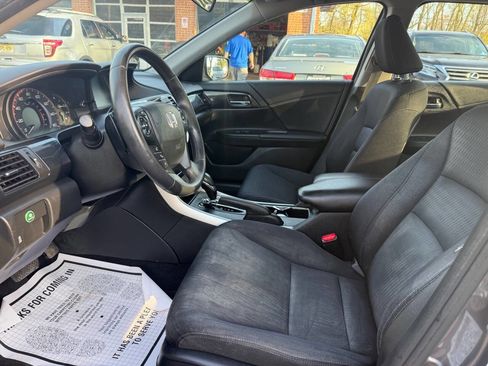 Used 2014 Honda Accord Sport image 9