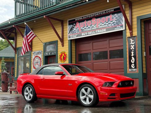 Used 2013 Ford Mustang GT w/ Security Pkg RWD image 4