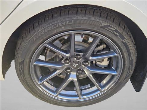 Used 2023 Tesla Model 3 Standard Range image 6