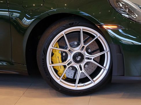 Used 2026 Porsche 911 GT3 RWD image 8