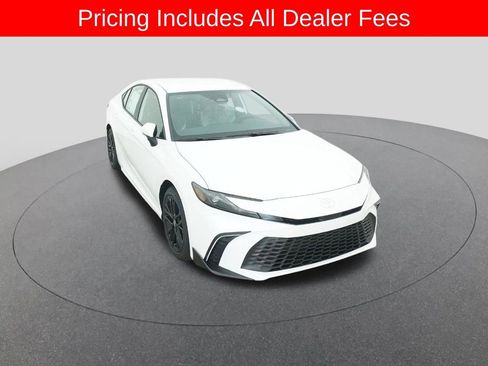 New 2026 Toyota Camry SE FWD image 14