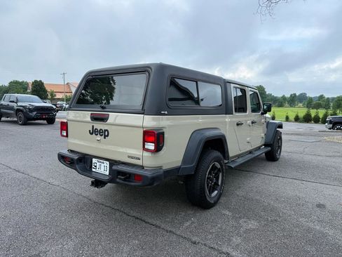 Used 2020 Jeep Gladiator Sport w/ Trailer Tow Package AWD/4WD image 4