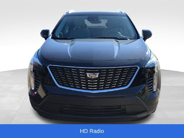 Used 2023 Cadillac XT4 Luxury w/ Cold Weather Package AWD/4WD image 10