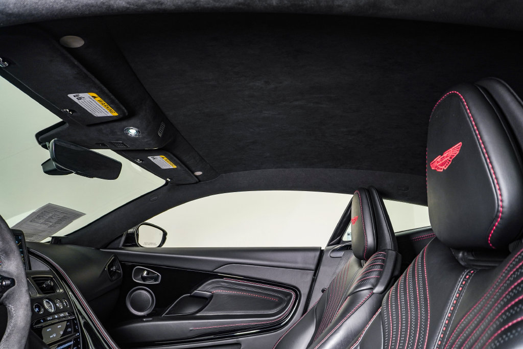 Used 2021 Aston Martin DB11 Coupe RWD image 22