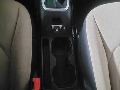 Used 2020 Jeep Renegade Latitude w/ Popular Equipment Group image 26