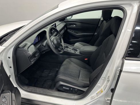 Certified 2025 Honda Accord SE image 13