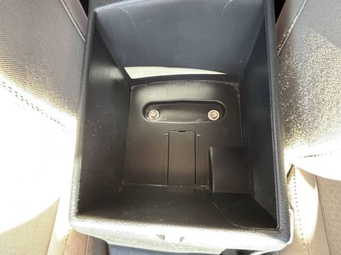 Used 2017 Hyundai Elantra SE FWD image 24