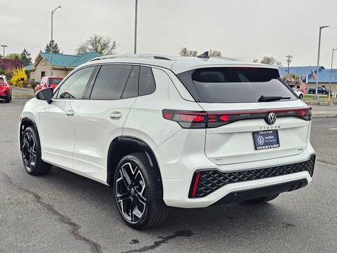 Certified 2025 Volkswagen Tiguan SEL R-Line AWD/4WD image 4