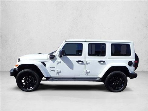 Used 2023 Jeep Wrangler Unlimited Sahara w/ Cold Weather Group AWD/4WD image 2