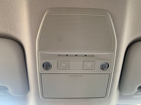 Used 2025 Nissan Kicks SR FWD image 23
