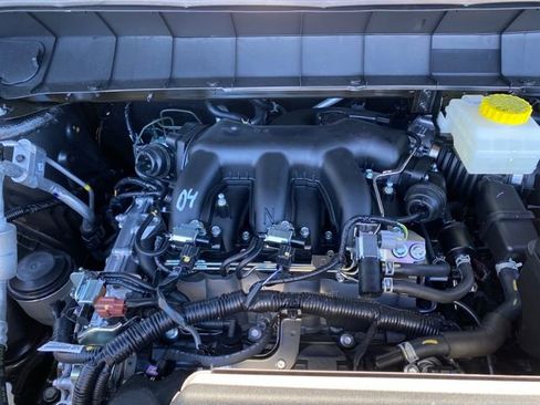 New 2025 Nissan Pathfinder SV image 25