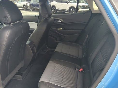 Used 2025 Chevrolet Trax LT w/ Driver Confidence Package FWD image 13