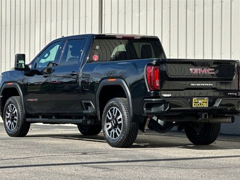 Used 2022 GMC Sierra 2500 AT4 image 7