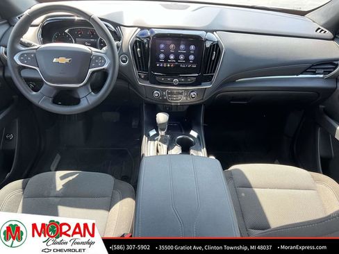 Certified 2023 Chevrolet Traverse LT FWD image 14