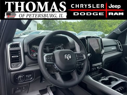 Used 2025 RAM 1500 Big Horn AWD/4WD image 13