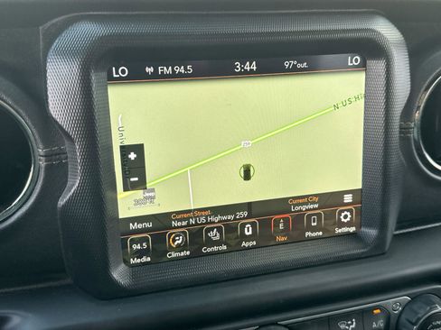 Used 2020 Jeep Wrangler Unlimited Sahara image 18