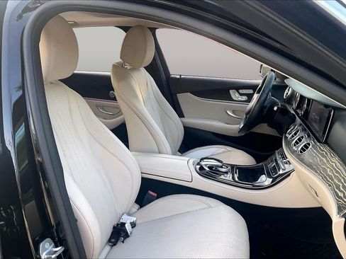 Used 2017 Mercedes-Benz E 300 image 9