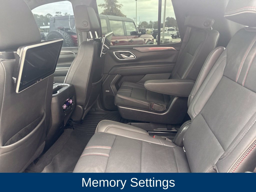 Used 2022 Chevrolet Tahoe RST w/ Luxury Package RWD image 18