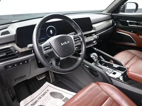 Certified 2025 Kia Telluride SX Prestige AWD/4WD image 14