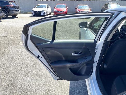 New 2025 Nissan Sentra SR image 15