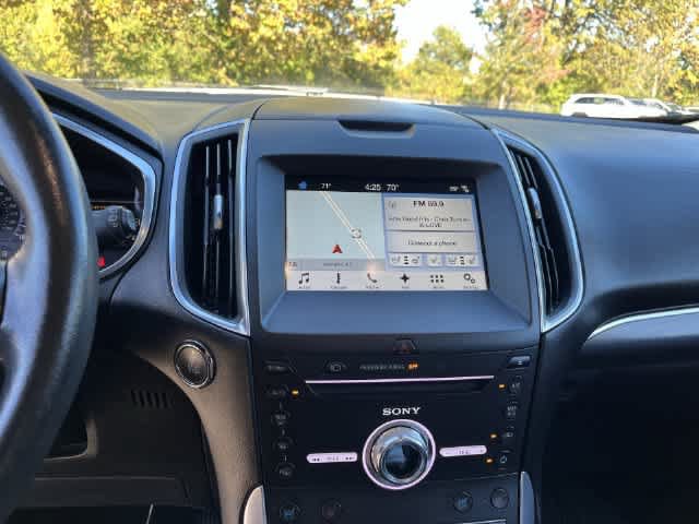 Used 2017 Ford Edge Titanium w/ Equipment Group 302A AWD/4WD image 15
