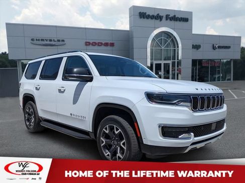 Used 2024 Jeep Wagoneer Series III AWD/4WD image 1