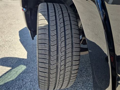 Certified 2022 RAM 1500 Limited w/ (RED) Edition image 30