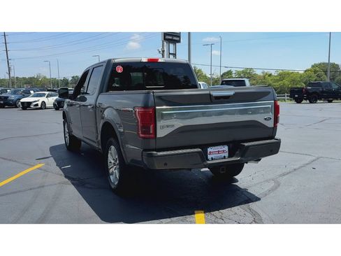 Used 2017 Ford F150 Platinum w/ Equipment Group 701A Luxury AWD/4WD image 6