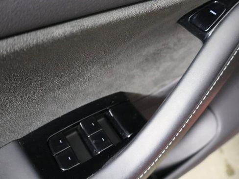 Used 2019 Tesla Model 3 Long Range image 19