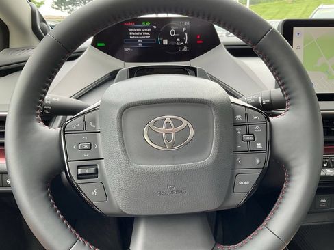 Certified 2025 Toyota Prius Plug-In Hybrid w/ Limited Premium Package FWD image 11