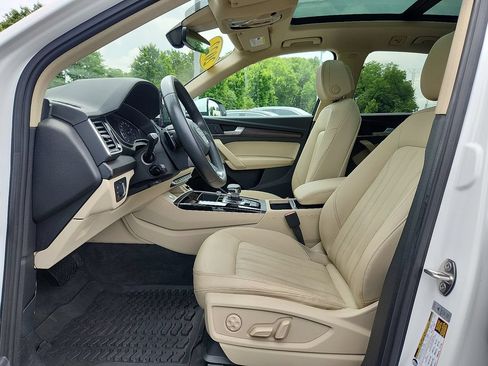 Used 2022 Audi Q5 3.0T Premium Plus w/ Convenience Package AWD/4WD image 18
