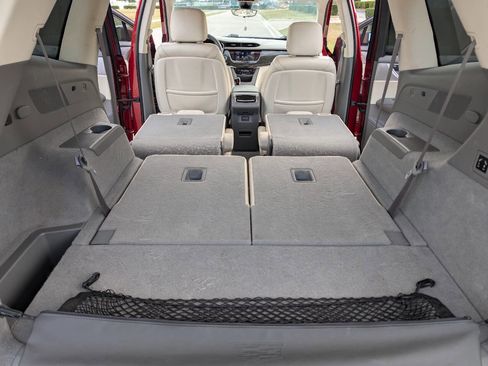 Used 2021 Cadillac XT6 Premium Luxury image 32