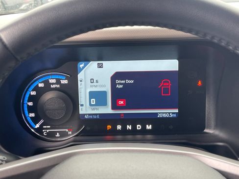 Used 2023 Ford Bronco Wildtrak image 29